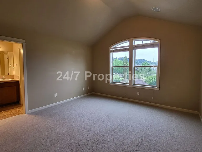 15469 SE Eckert Ln — Photo 8