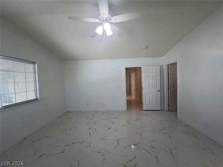 5645 W Katie Ave — Photo 5