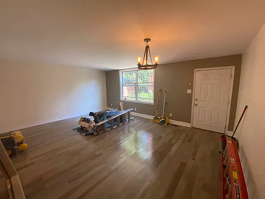 Rented by Premier Metro Realty Corp | media 11