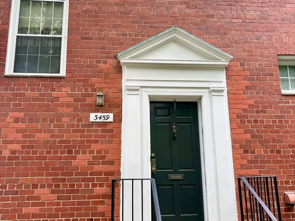 3459 Martha Custis Dr, Alexandria, VA 22302