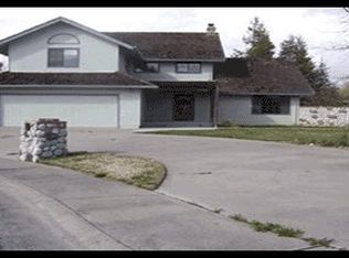 990 Mayfair Dr, Dixon, CA 95620