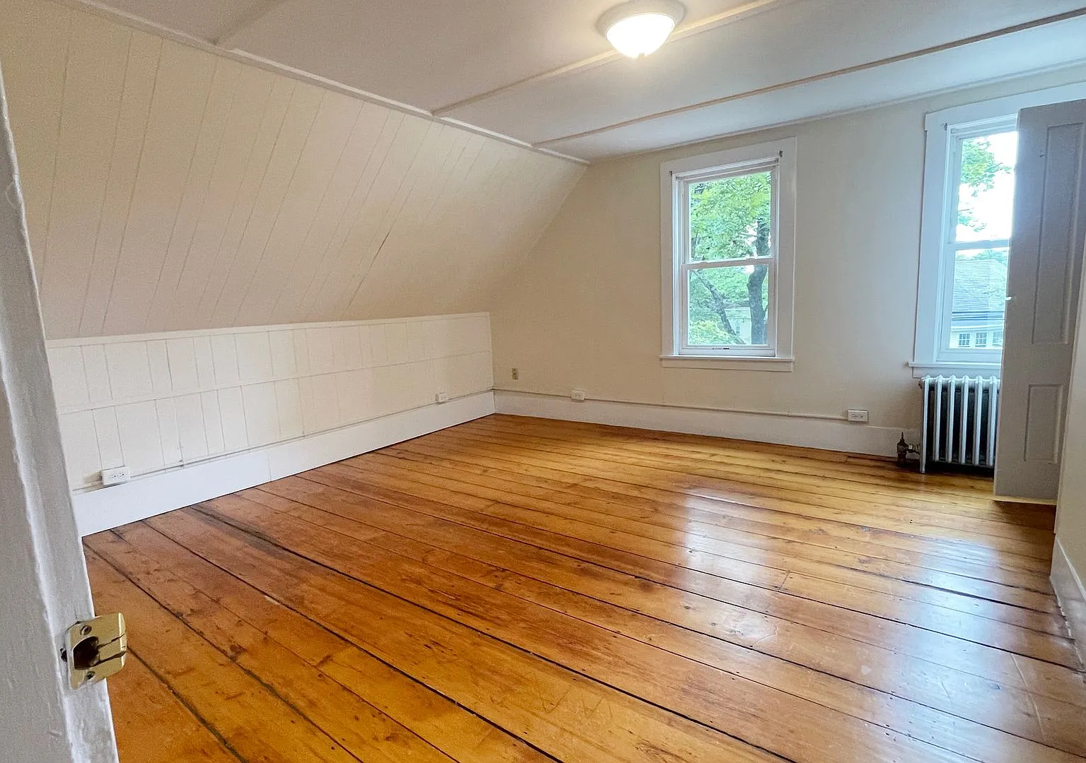 6 Maple Street — Photo 4
