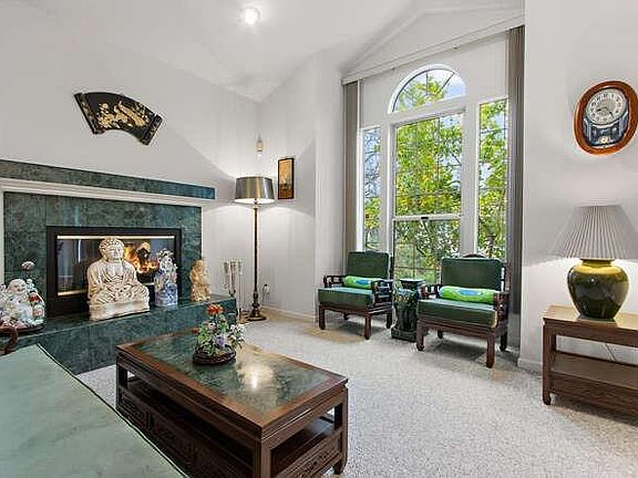 5th image of 811 Peregrine Ave