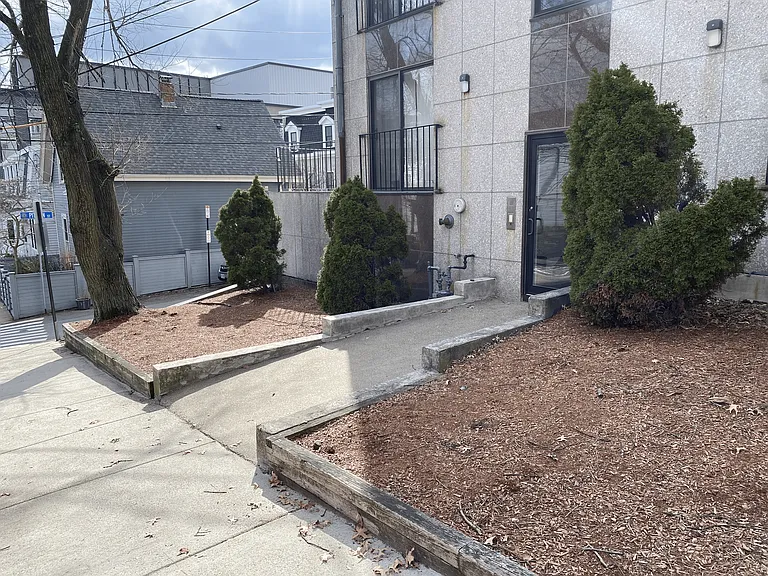 14 Spring St #5 — Photo 15