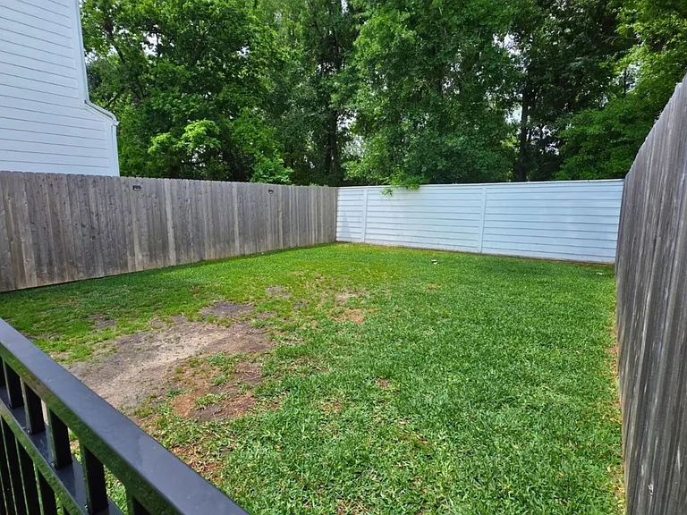 Donovan Gardens Ln — Photo 15