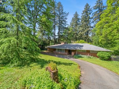 18011 Kelok Rd, Lake Oswego, OR, 97034