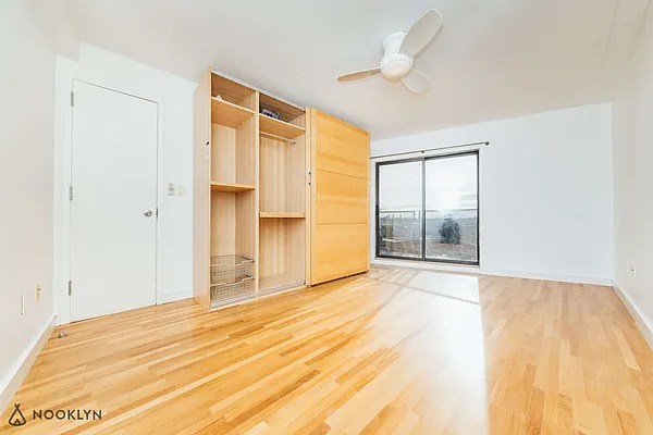 Rented by Nooklyn NYC LLC | media 32