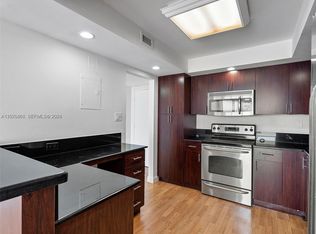 El Prado, Aventura, FL 33160