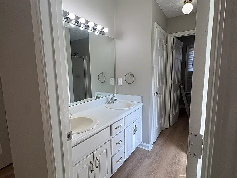 2700 Fort Daniels Dr — Photo 38