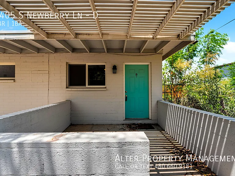 1405 S Newberry Ln #D — Photo 2