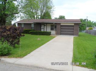 554 Burkstone Rd, Farmington, MO 63640