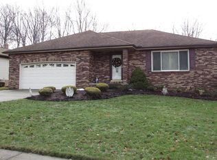 9901 Running Brook Dr, Parma, OH 44130