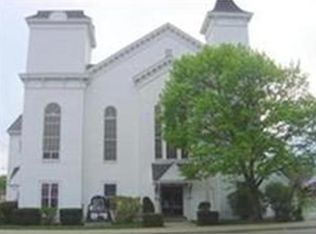 565 Washington St APT 2, Whitman, MA 02382