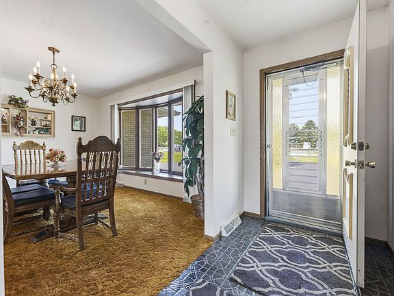 4th image of 1417 Lee Ln