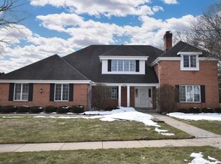 5655 Garland Ln, Greendale, WI 53129