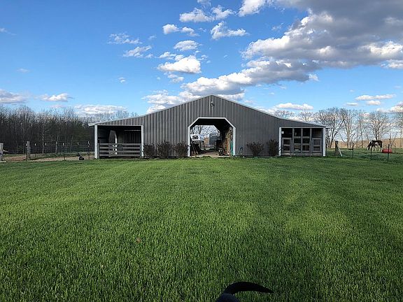 36x36 and 2 12x36 side sheds