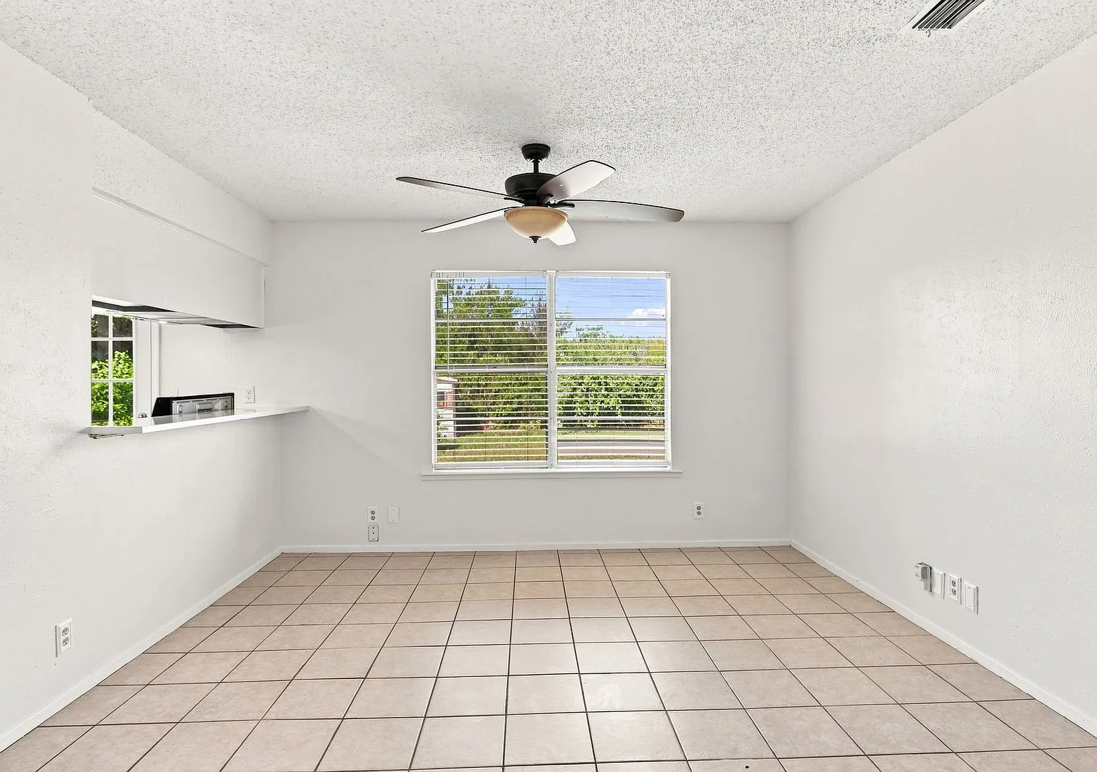 5700 Cherry Park — Photo 3