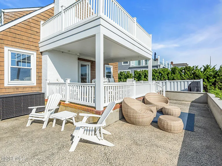 411 Ocean Ave — Photo 40
