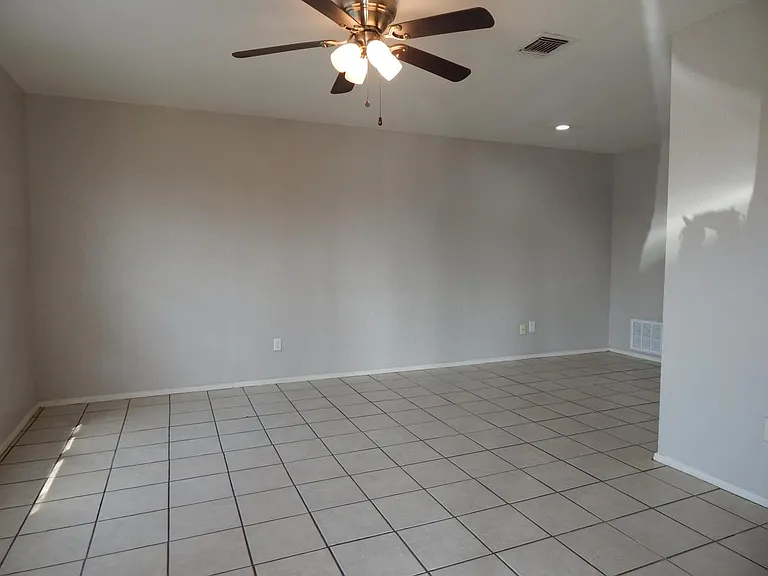 921 Quetzal St #1 — Photo 14