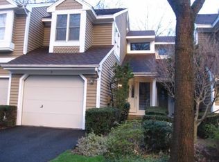 3 Brookside Ln, Bedminster, NJ 07921