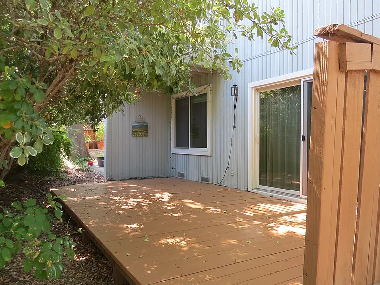 20628 Oak Creek Ln — Photo 2