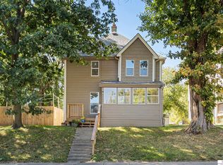 4728 N 40th St, Omaha, NE 68111