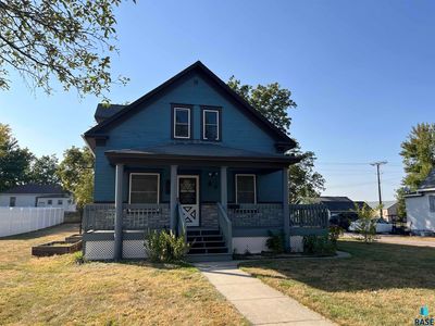 412 S Wind St, Flandreau, SD, 57028