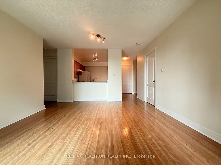 188 Doris Ave #803 — Photo 12