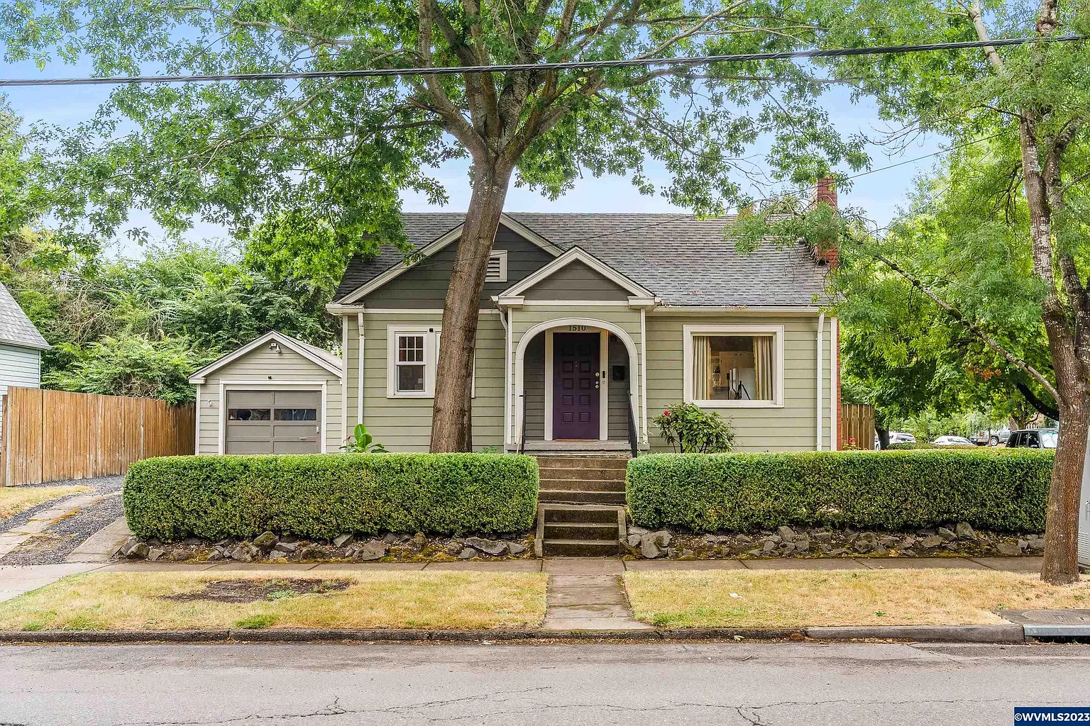 1510 Summer St NE photo 1
