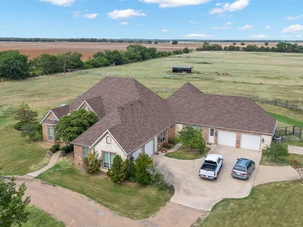 2300 Berend Rd, Pilot Point, TX 76258