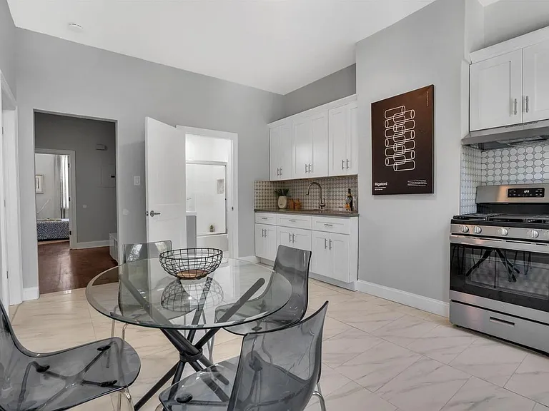 403 Liberty Ave — Photo 8