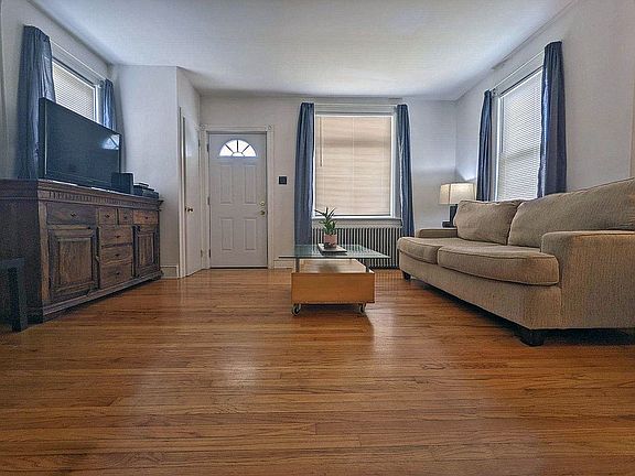 Living room 2