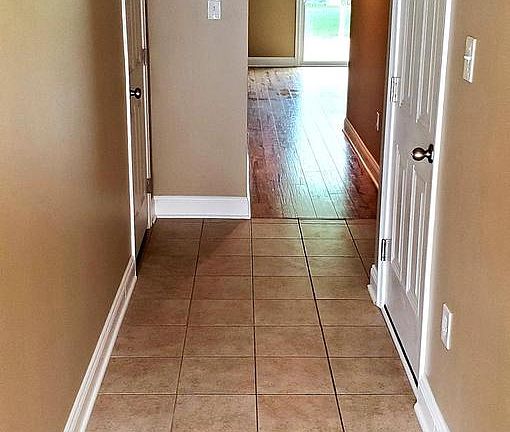 3rd image of 221 Bardel Dr #221