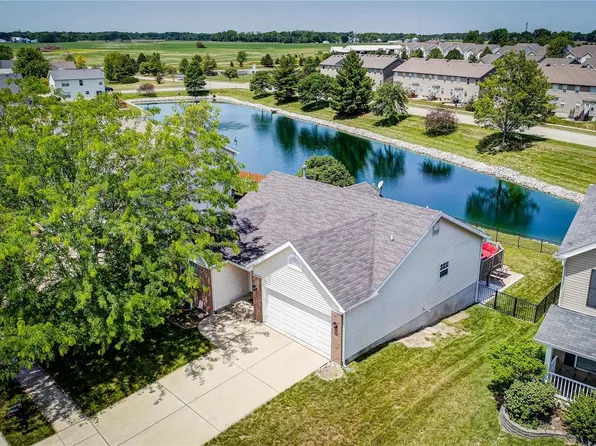 6933 Arbor Cove Dr, Fairview Heights, IL 62208