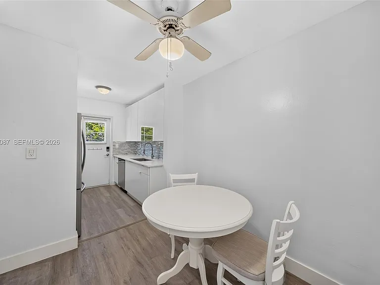 6565 Santona St #B17 — Photo 10