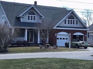 11 Seaview Ave, Hampton, NH 03842