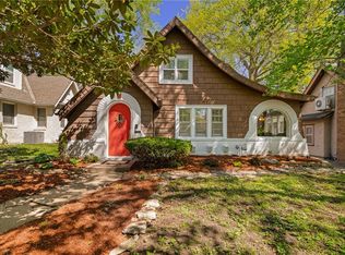 6 E 70th Ter, Kansas City, MO 64113