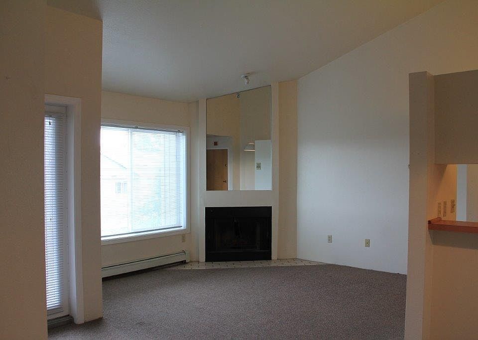 Living Room Vaulted Ceiling