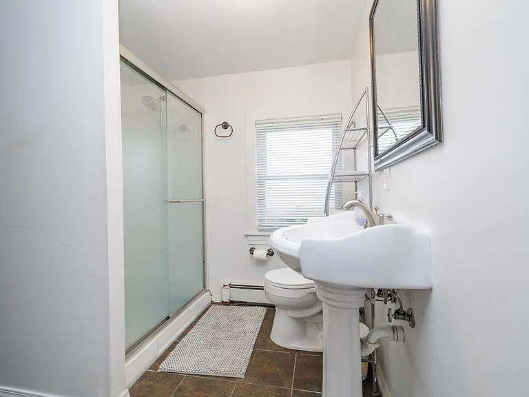 38 California St — Photo 14