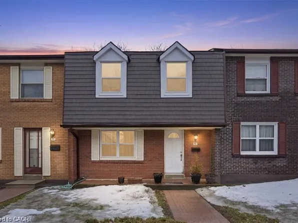 25 Brimwood Blvd #92, Toronto, ON M1V 1E2