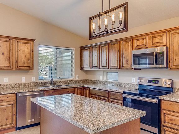 4th image of 459 N 105th Pl