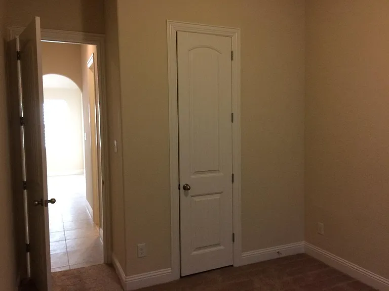 5820 Fremont Dr — Photo 5
