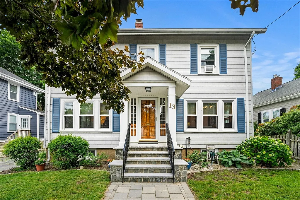 4 bed, 1.5 bath, 1791 sqft, $6,290 — Photo 2
