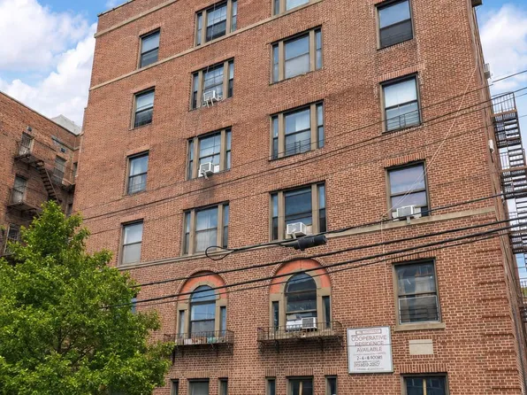 33-38 Parsons Boulevard image 1 of 1