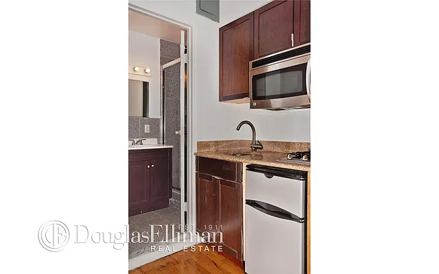 Sold by Douglas Elliman | media 4