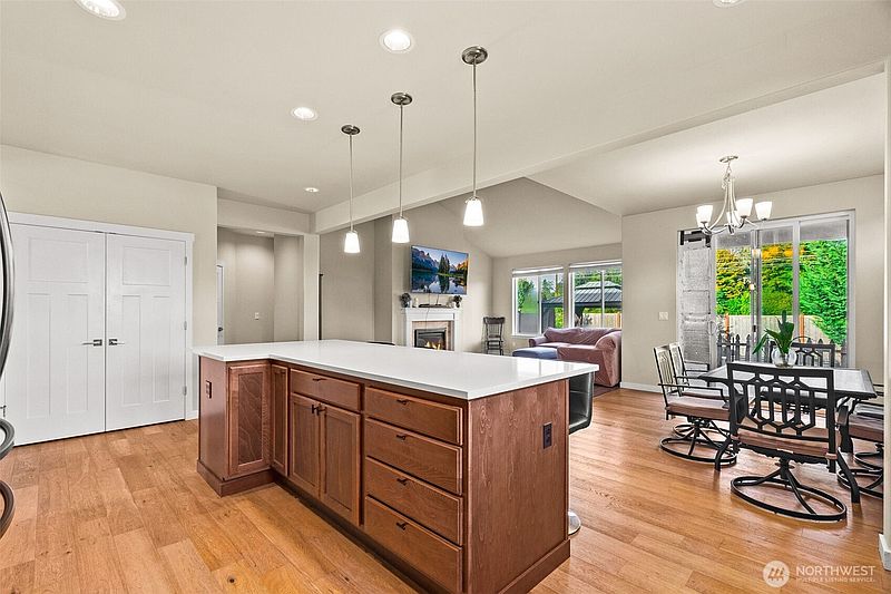 5th image of 6221 Lanai Street SW