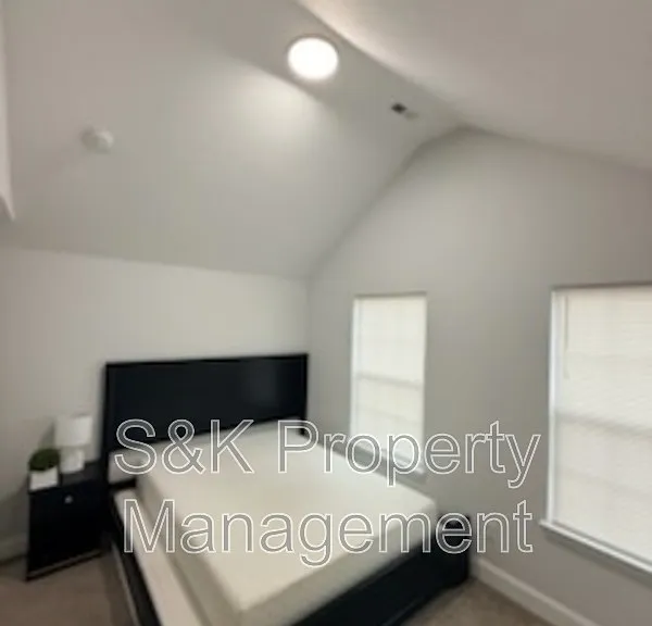 622 Westwood Ave — Photo 3