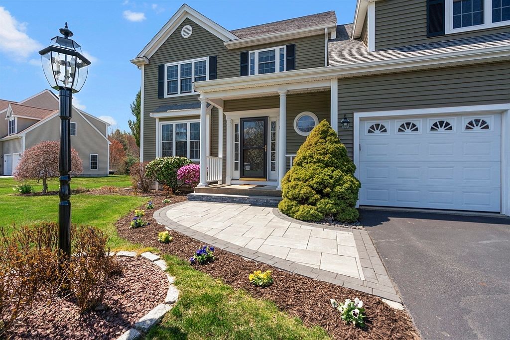 18 Ridgewood St, Ashland, MA 01721 | Zillow
