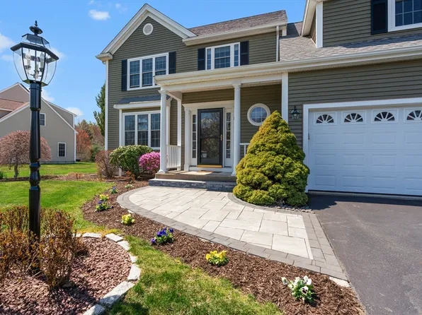 18 Ridgewood St, Ashland, MA 01721