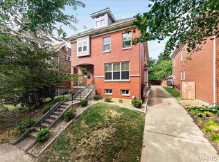 3843 Russell Blvd, Saint louis, MO 63110